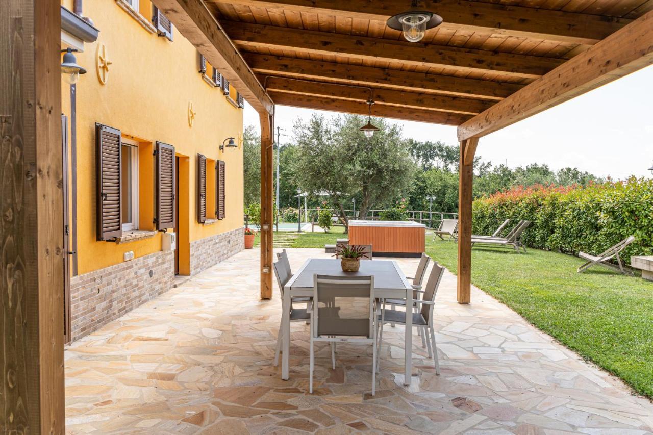 Montenovo Country House Ostra Vetere Eksteriør billede