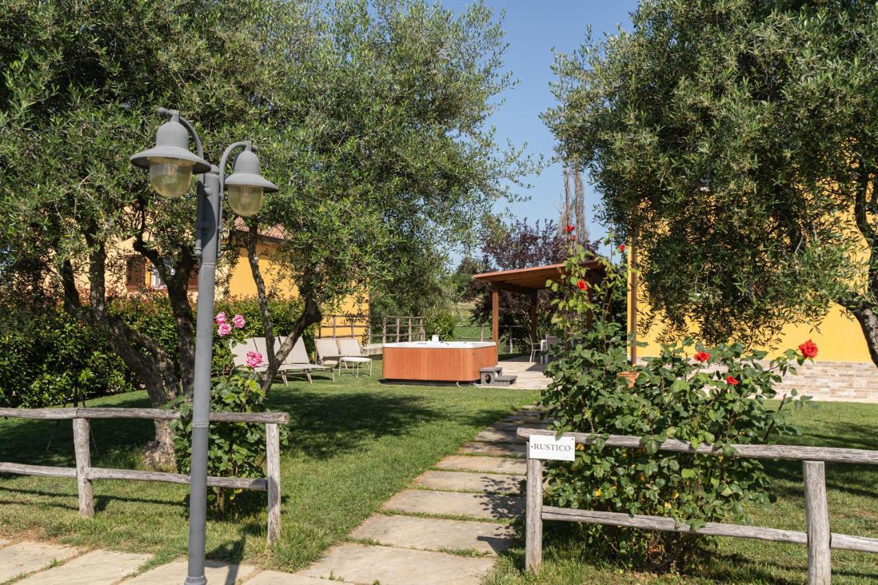 Montenovo Country House Ostra Vetere Eksteriør billede