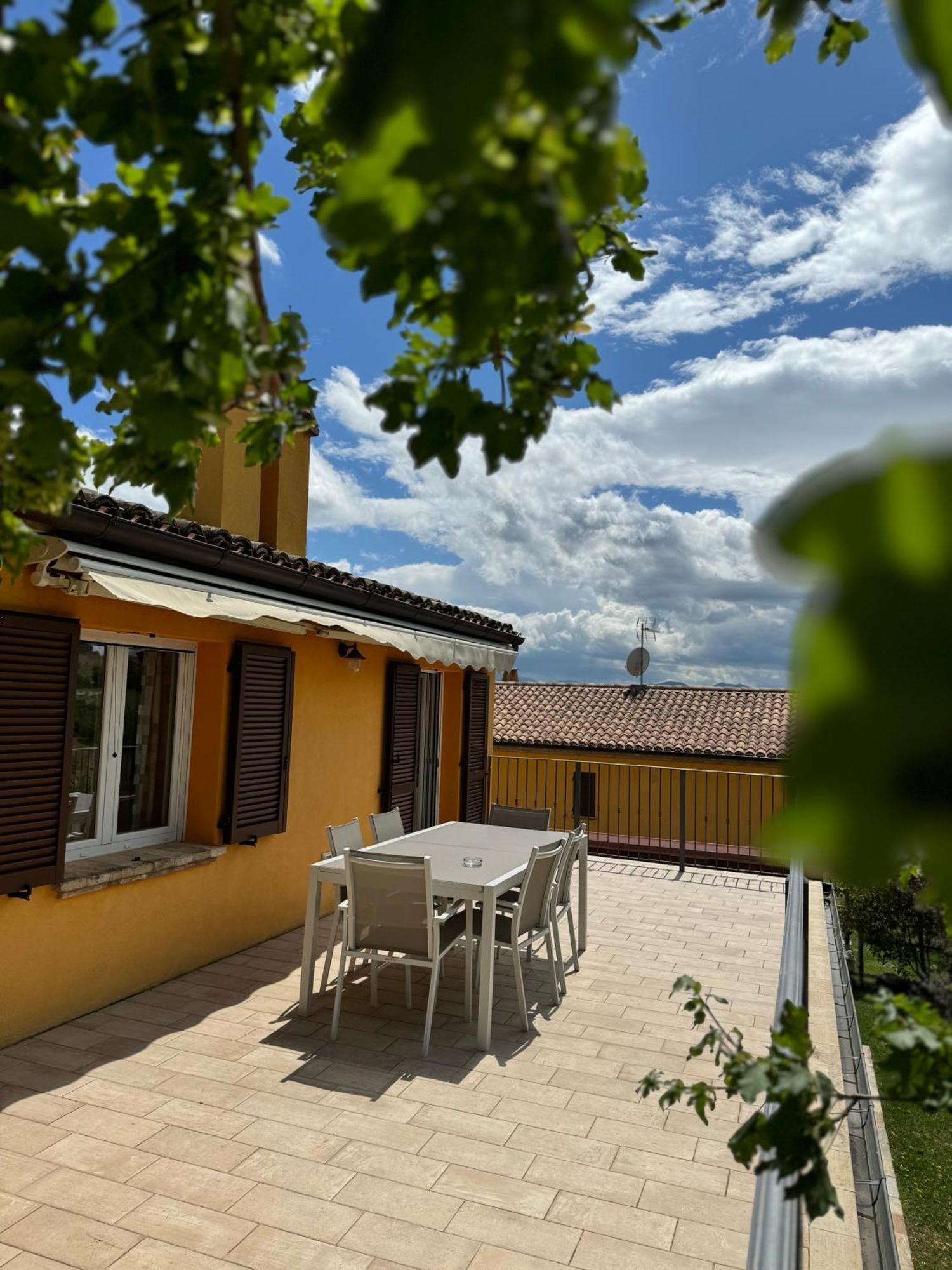 Montenovo Country House Ostra Vetere Eksteriør billede