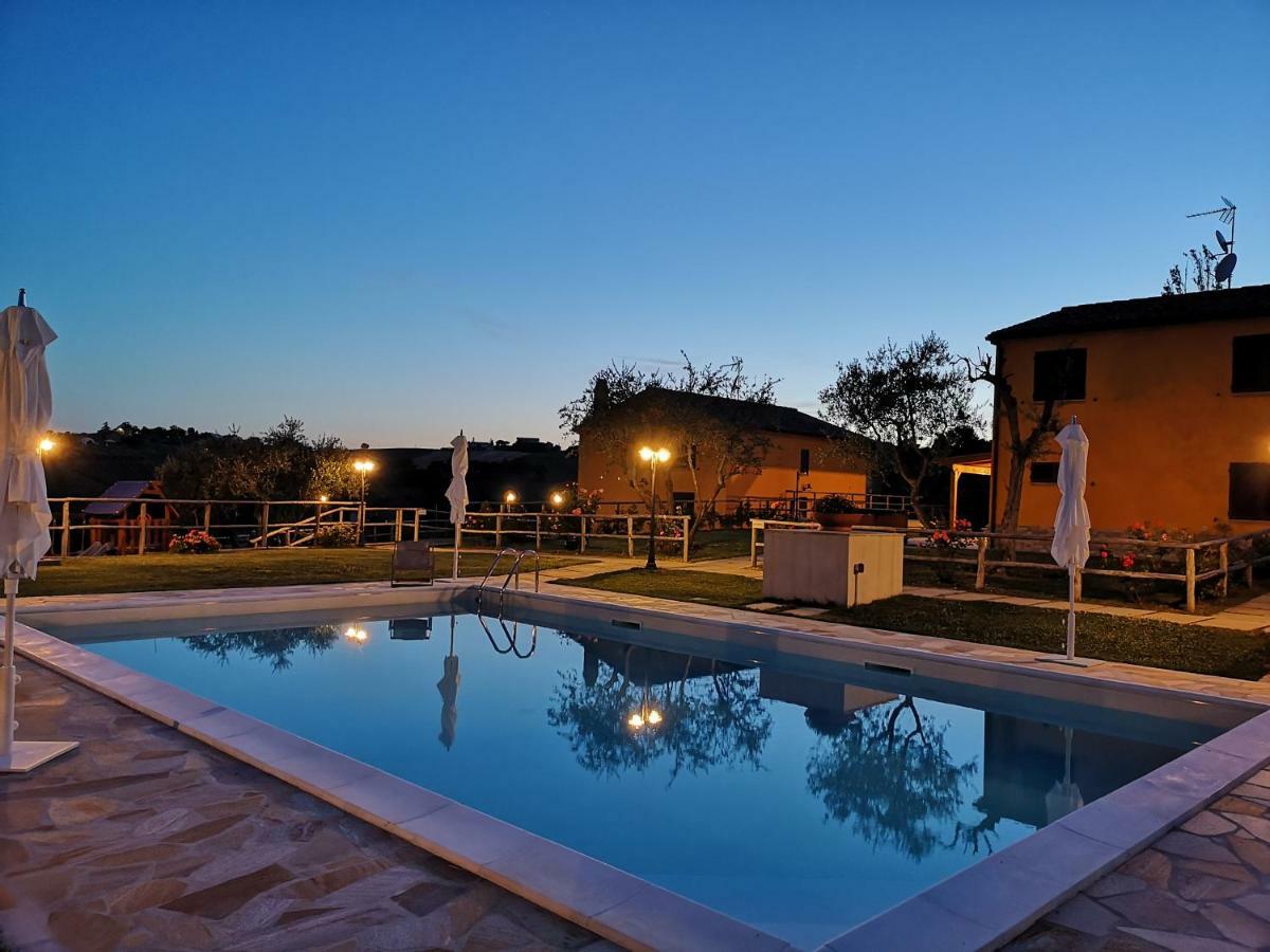 Montenovo Country House Ostra Vetere Eksteriør billede